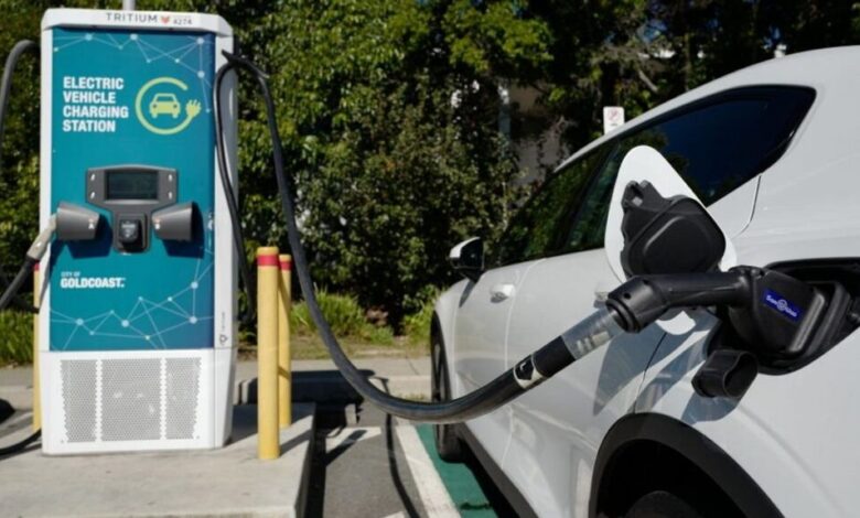 nearly half of us electric vehicle owners are very likely to switch back to gas powered cars study shows 1024x575