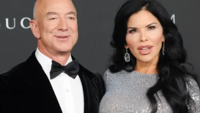 Jeff Bezos Lauren Sanchezs
