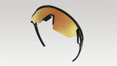 meta oakley smart glasses 910x600 1
