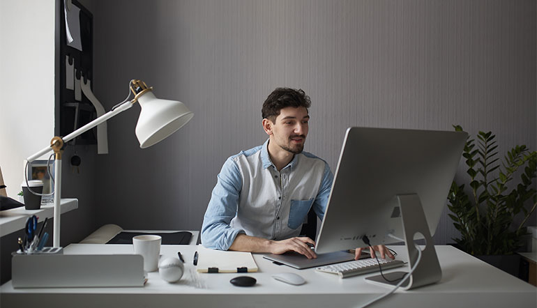 استخدام و کاریابی حرفه ای باش