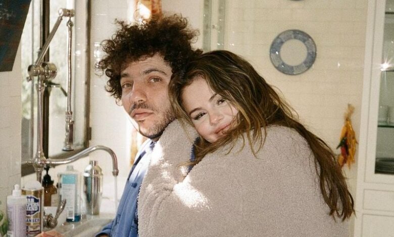 selena gomez und benny blanco turteln 4
