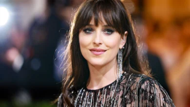 dakota johnson met gala