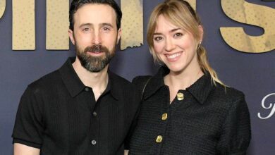 Andrea Bowen and Husband Josh Zuckerman 838 090825 a1ddef29d2ea4ee0b756ff051304992b