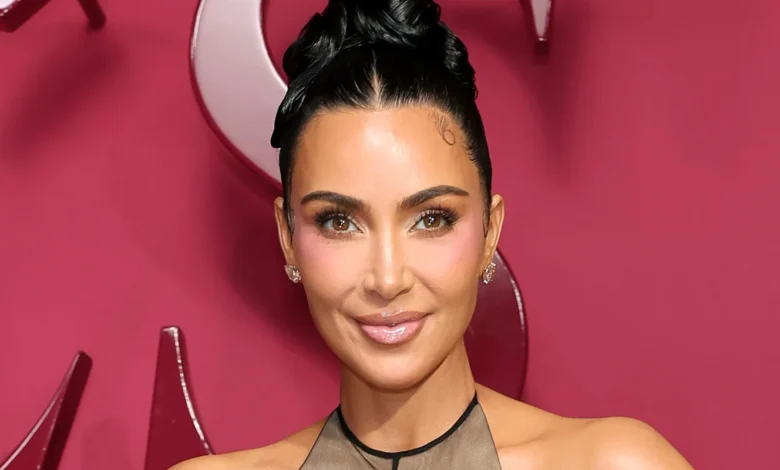 kim k reacts hair