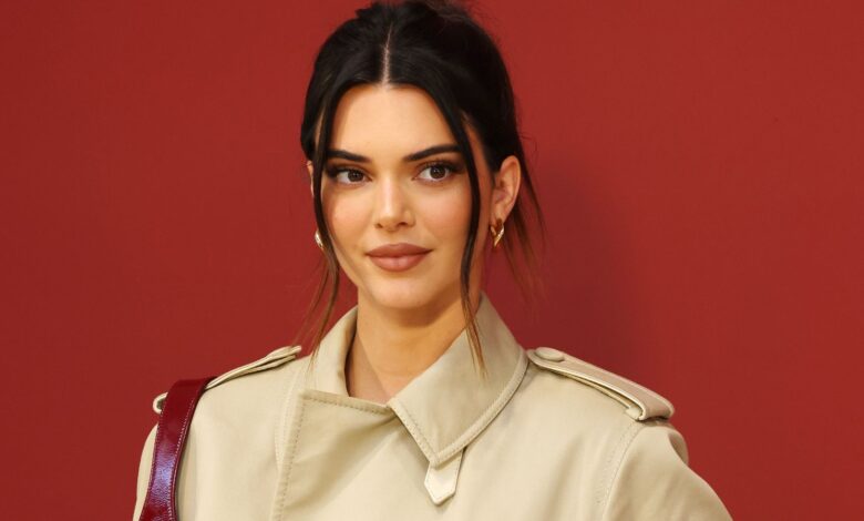 Eb9fRE2FnNNtspgp9U6x4B