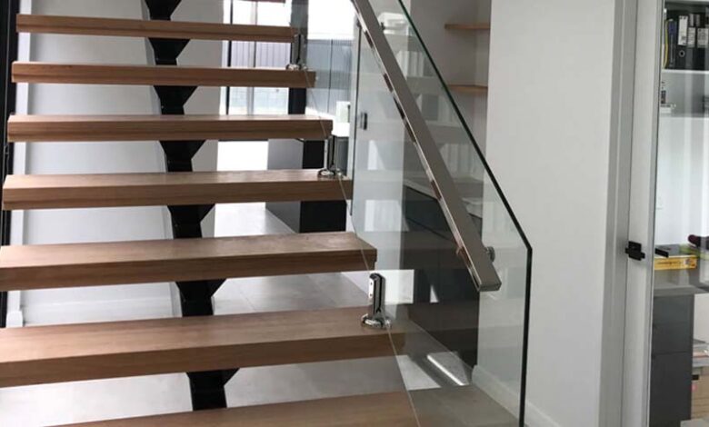 نرده شیشه ای پله