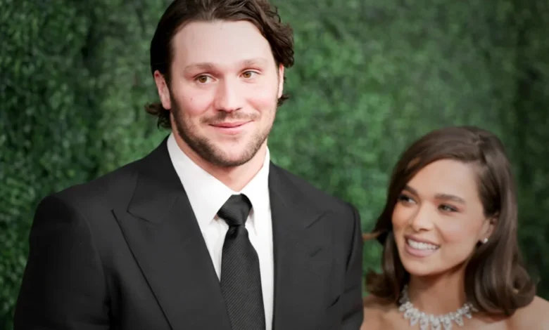 Josh Allen and Hailee Steinfeld