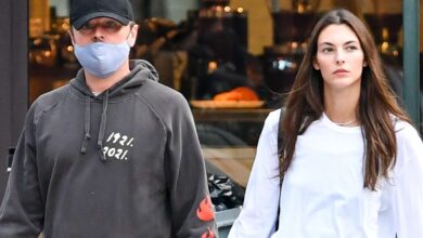 leonardo dicaprio vittoria Ceretti nyc 092425 1 25bf2e4e1b1c46f791f7eca43cdfae81