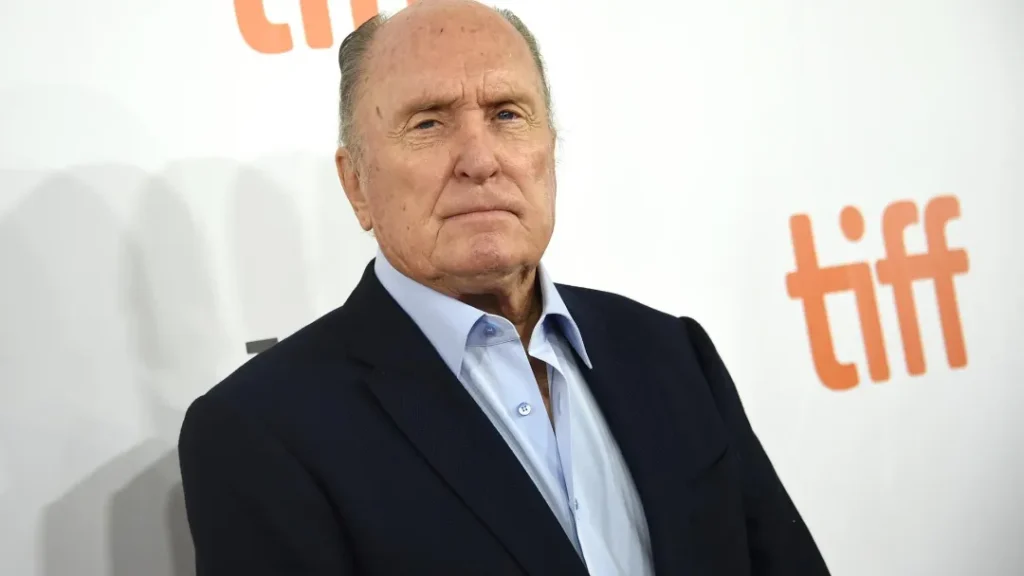 robert duvall 699380b8ec09c7294f60a990