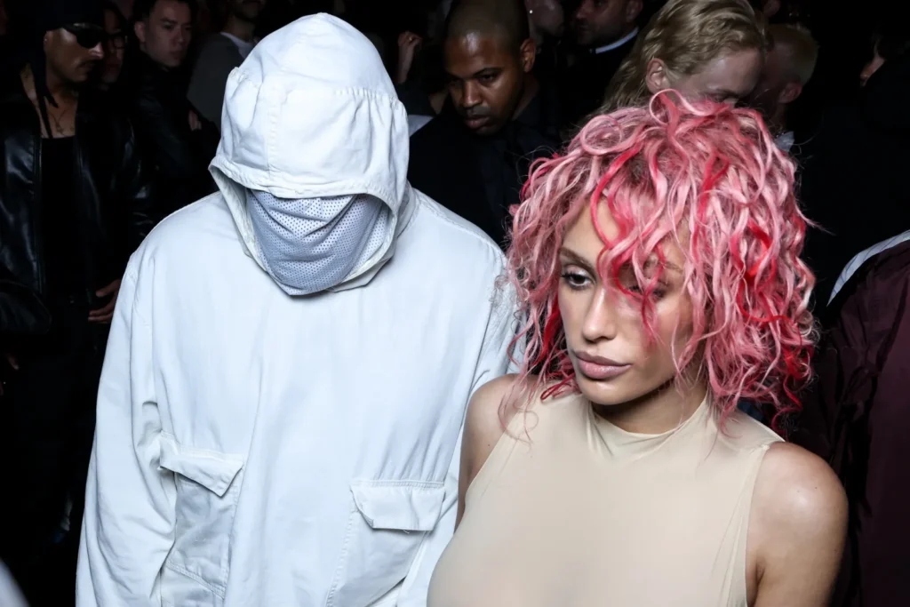 2414808 bianca censori kanye west
