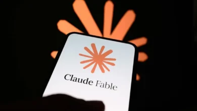 anthropic claude fable logo mobile screen dark 6a2f77028a08d6268486bb6c