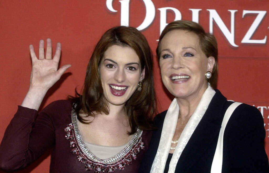 AnneHathawayJulieAndrewsPrincessDiaries